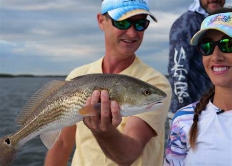 girls fishing|SCALLOPING with Luiza & Huntress Jen! .